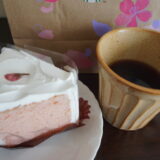 （本日のcafe）スタバのさくらシフォンケーキ